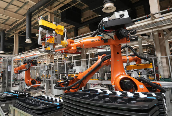 風(fēng)雨洗禮中，中國智能機(jī)器人產(chǎn)業(yè)的崛起與韌性生長